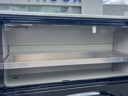 New 2025 Ford F450 XLT w/ XLT Value Package image 17