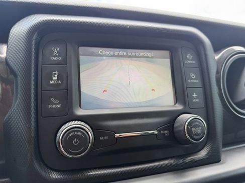 Used 2019 Jeep Wrangler Unlimited Sport AWD/4WD image 20