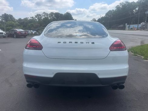 Used 2015 Porsche Panamera RWD image 5
