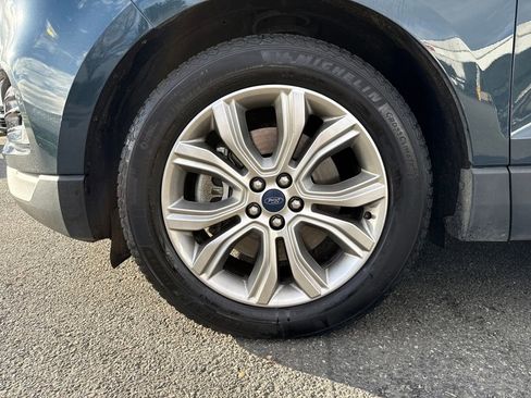 Used 2019 Ford Edge Titanium w/ Cold Weather Package image 23