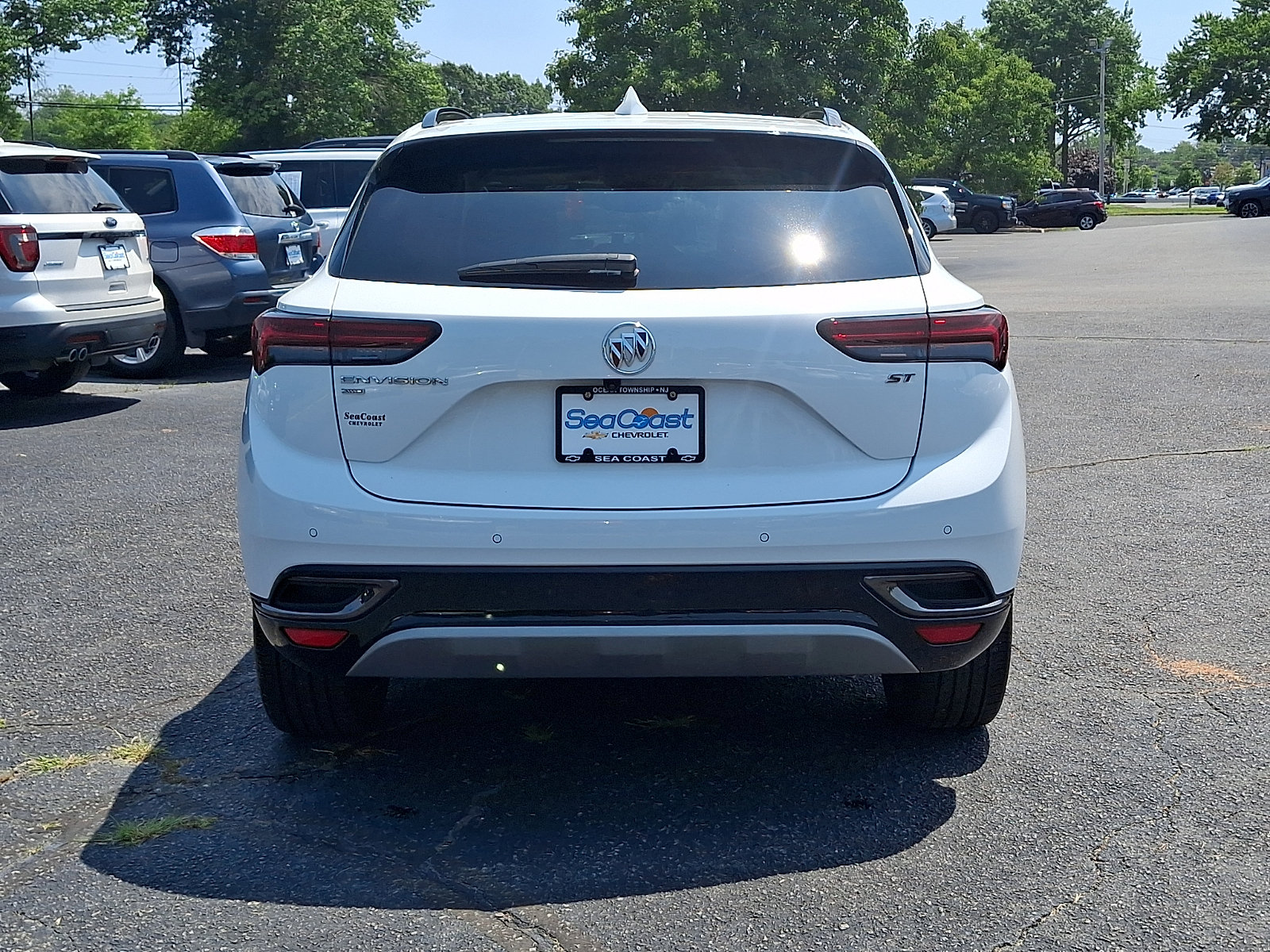 Certified 2023 Buick Envision Essence w/ Sport Touring Package AWD/4WD image 6