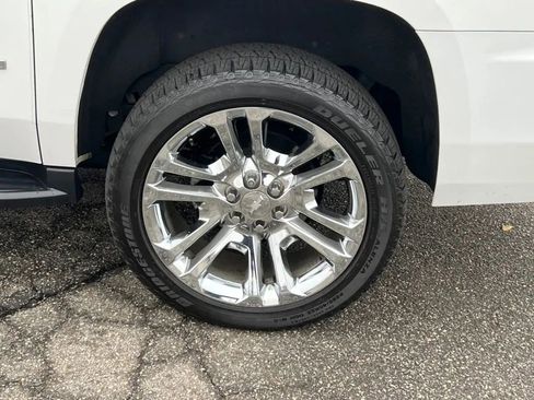 Used 2019 Chevrolet Suburban LT image 39