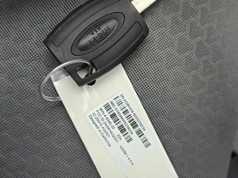 Used 2018 Ford Escape SE w/ SE Sync 3 Package image 24