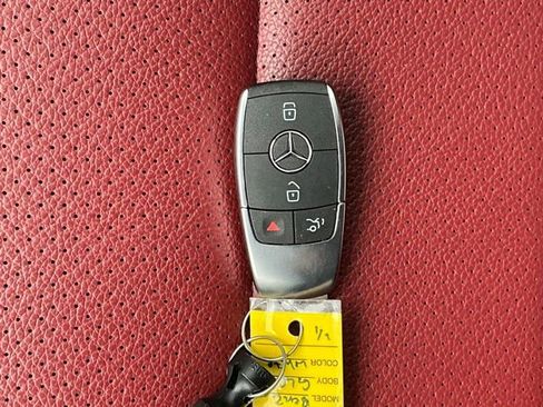 Used 2022 Mercedes-Benz GLC 300 4MATIC Coupe image 40