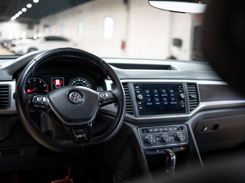Used 2019 Volkswagen Atlas SE w/ Towing Package AWD/4WD image 19