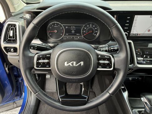 Used 2023 Kia Sorento S w/ Panoramic Sunroof Package FWD image 21