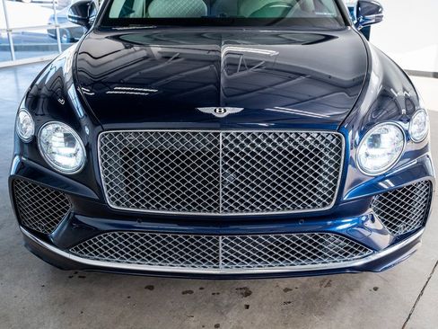 Used 2021 Bentley Bentayga image 15