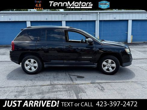 Used 2014 Jeep Compass Sport w/ Power Value Group FWD image 4