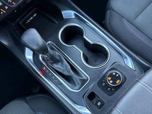 Used 2023 Chevrolet Traverse LT w/ Midnight/Sport Edition AWD/4WD image 25