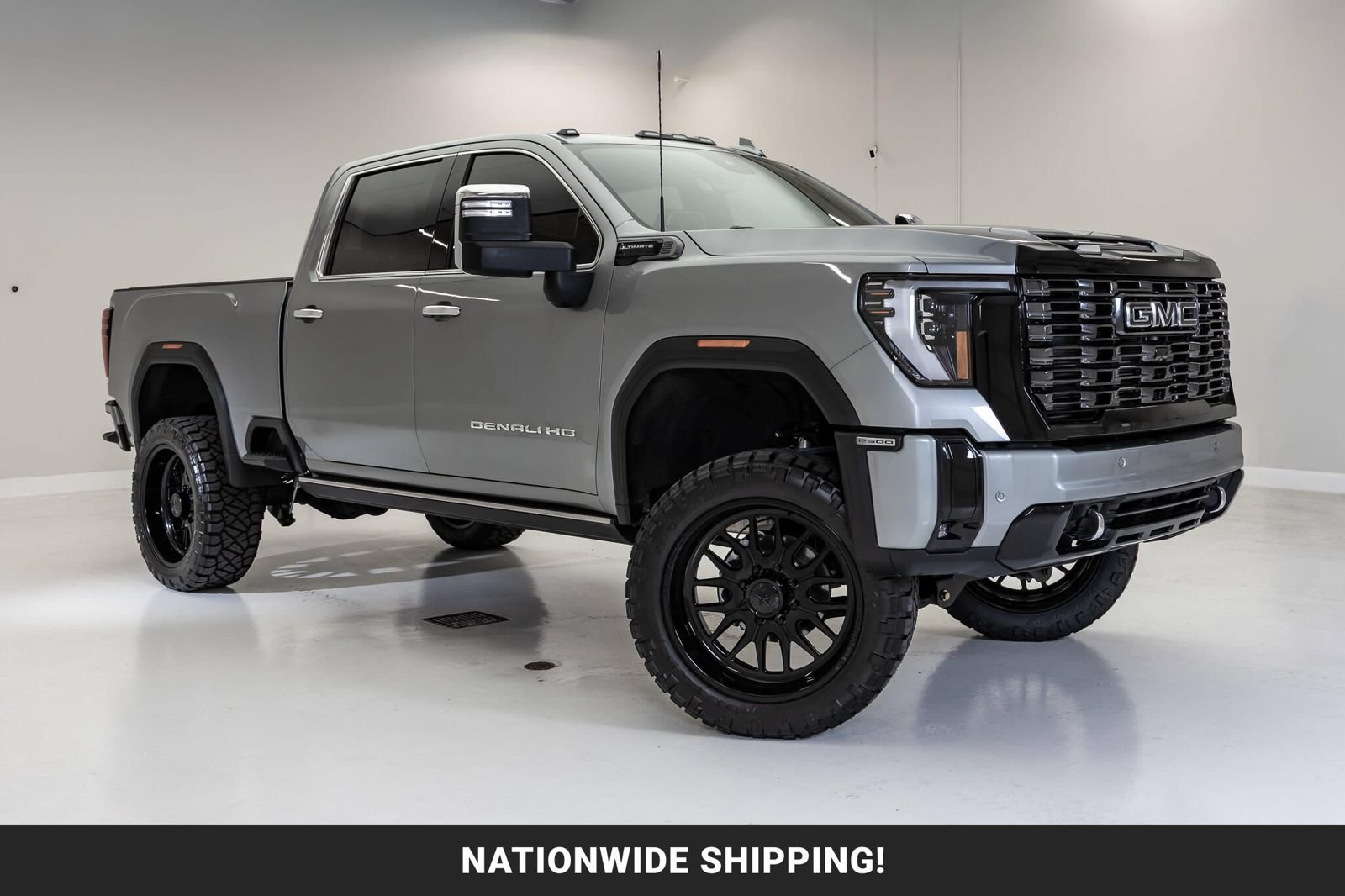 Used 2025 GMC Sierra 2500 Denali Ultimate AWD/4WD image 1