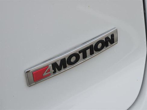 Used 2022 Volkswagen Atlas Cross Sport SEL R-Line image 8