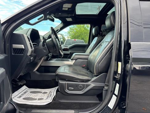 Used 2017 Ford F250 Platinum w/ Platinum Ultimate Package AWD/4WD image 17