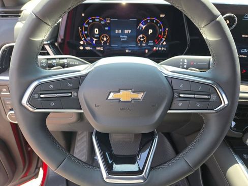 New 2025 Chevrolet Suburban Premier image 11