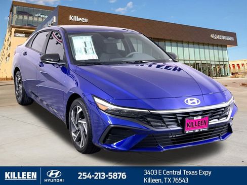 Used 2025 Hyundai Elantra Sport image 11