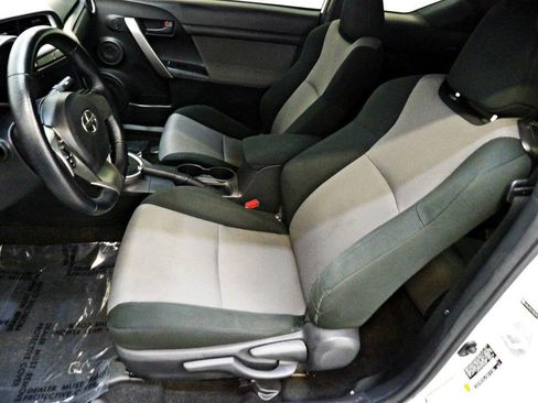 Used 2014 Scion tC FWD image 12