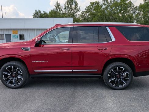 New 2026 GMC Yukon Denali w/ Denali Reserve Package AWD/4WD image 6