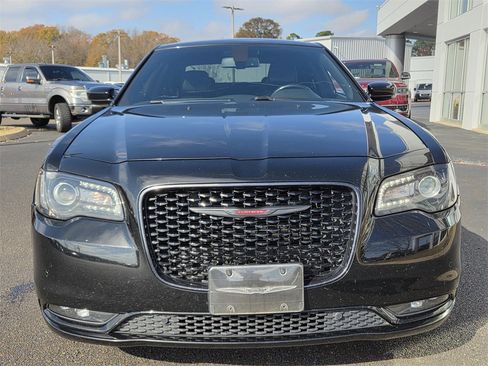 Used 2021 Chrysler 300 S image 2