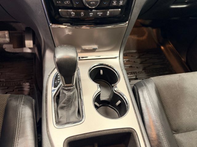 Used 2019 Jeep Grand Cherokee Altitude AWD/4WD image 21