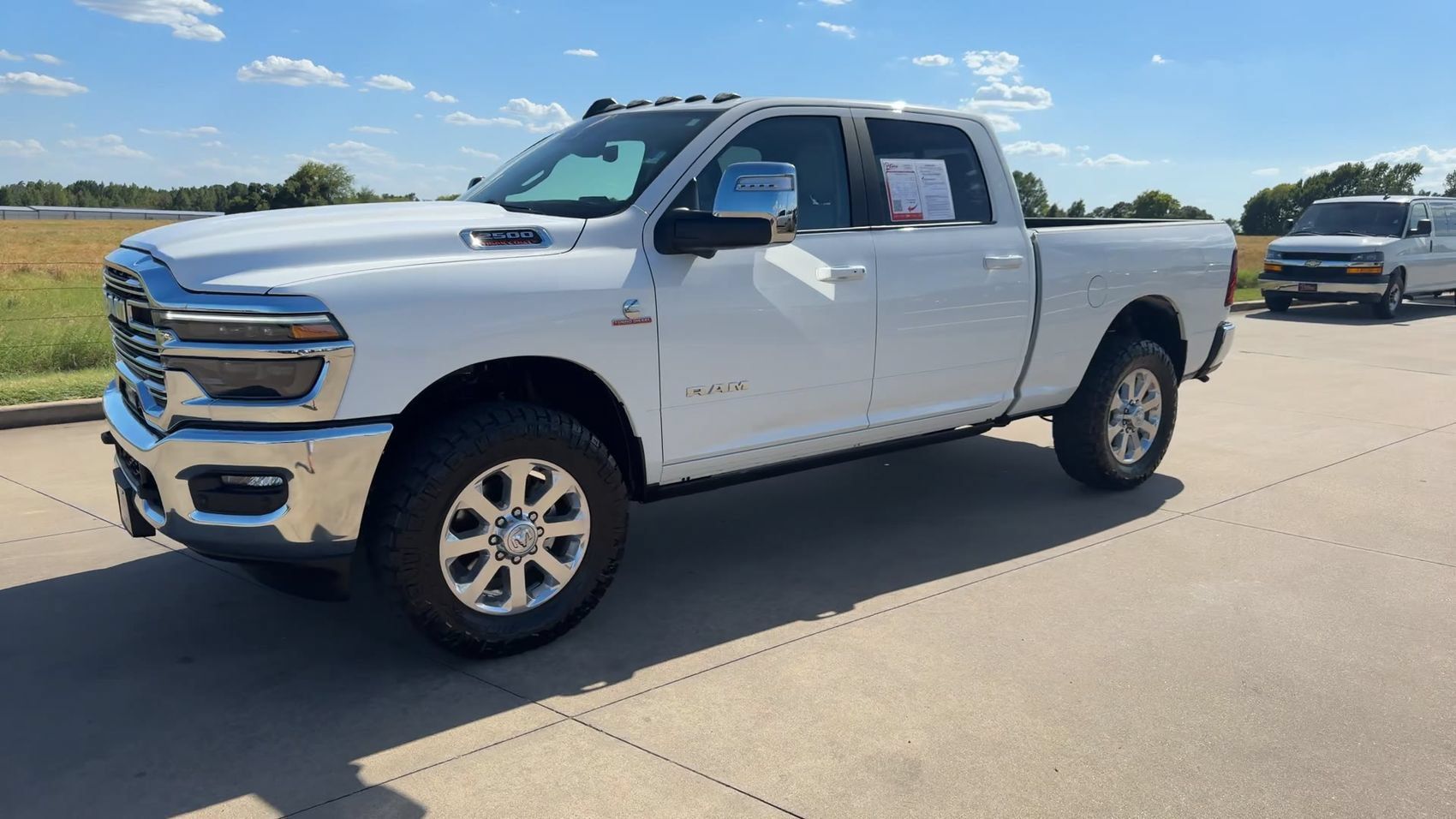 Used 2026 RAM 2500 Laramie AWD/4WD image 5