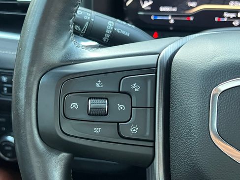 Used 2023 GMC Yukon Denali Ultimate AWD/4WD image 31