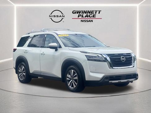 Used 2023 Nissan Pathfinder SL AWD/4WD image 27