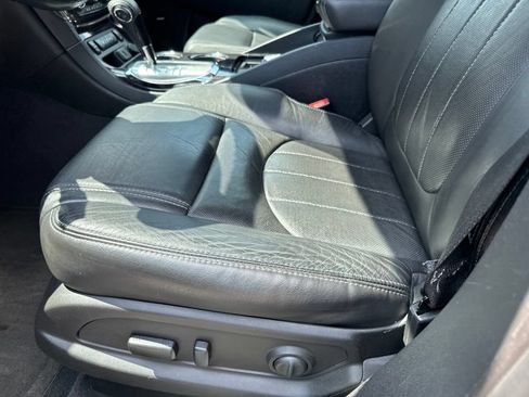 Used 2017 Buick Enclave Premium w/ Experience Buick Package FWD image 15