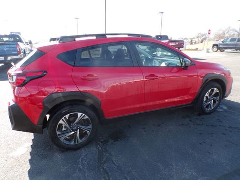 Used 2025 Subaru Crosstrek 2.0i Premium image 4