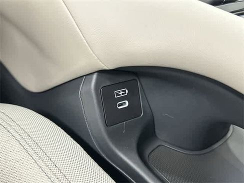 New 2026 Honda HR-V LX image 25