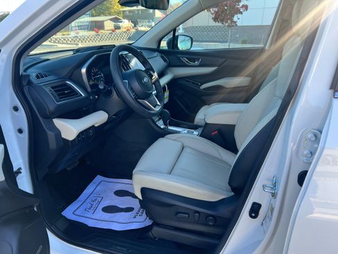 New 2025 Subaru Ascent Limited w/ Popular Package #2 image 5