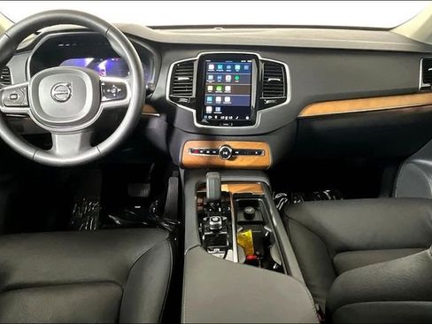 Used 2024 Volvo XC90 B6 Plus image 15