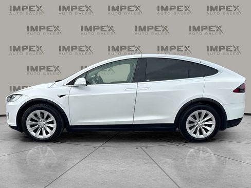 Used 2019 Tesla Model X 100D AWD/4WD image 2