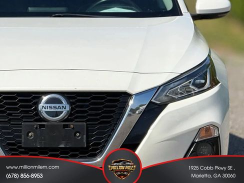 Used 2020 Nissan Altima 2.5 SV AWD/4WD image 12