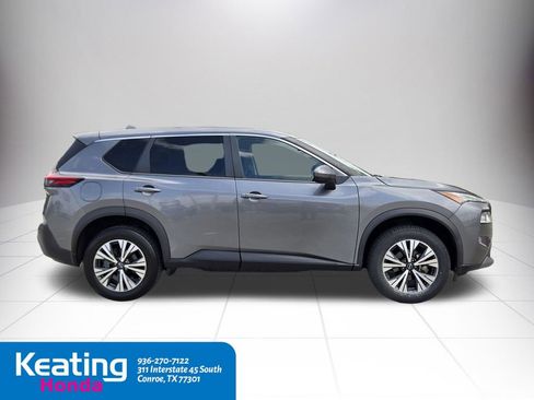 Used 2022 Nissan Rogue SV FWD image 9
