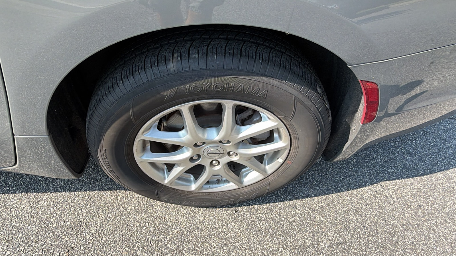 Used 2025 Chrysler Pacifica Select FWD image 12