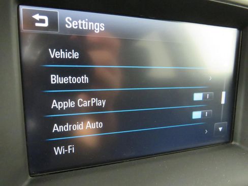 Used 2019 GMC Acadia SLE w/ LPO, Floor Liner Package image 21