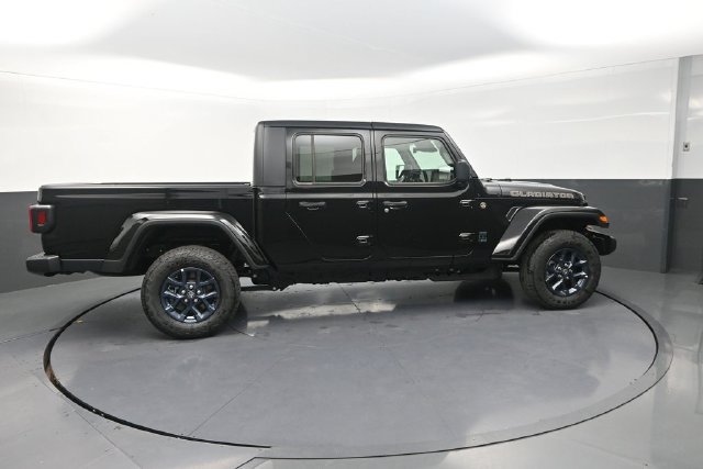 New 2026 Jeep Gladiator Sport AWD/4WD image 9
