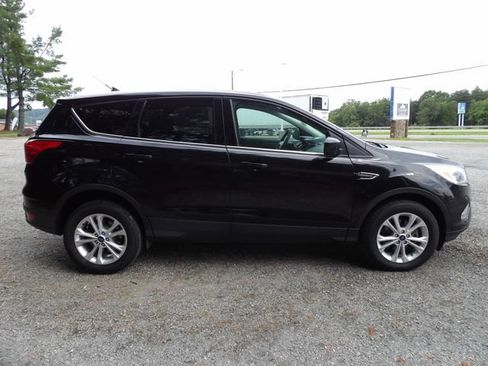 Used 2019 Ford Escape SE AWD/4WD image 6