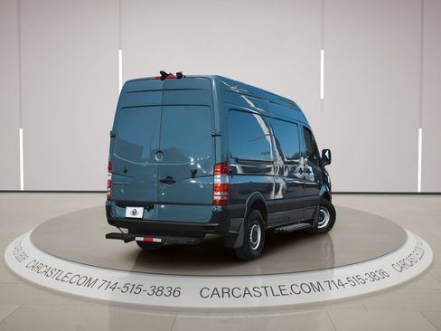 Used 2018 Mercedes-Benz Sprinter 2500 image 4