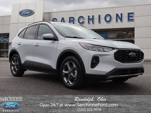 Used 2025 Ford Escape ST-Line Select AWD/4WD image 1
