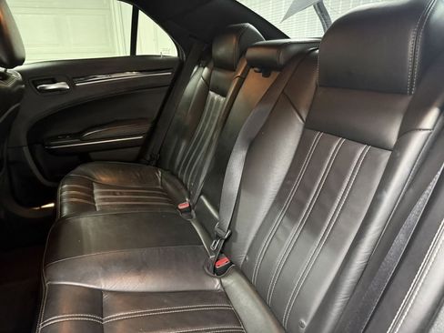 Used 2018 Chrysler 300 S w/ Safetytec Plus Group image 23