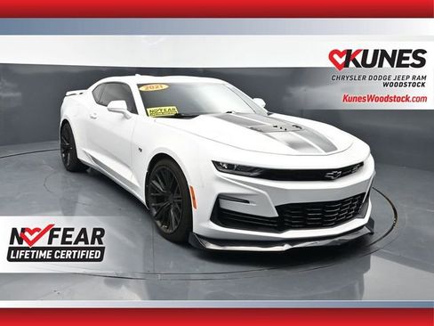 Used 2021 Chevrolet Camaro SS RWD image 1