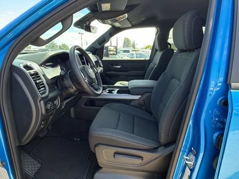 New 2026 RAM 1500 Express AWD/4WD image 32