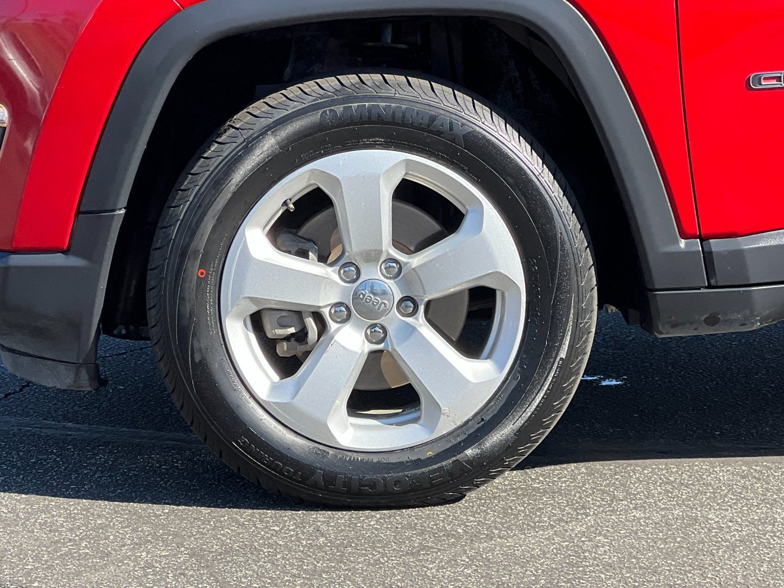 Used 2020 Jeep Compass Latitude AWD/4WD image 24