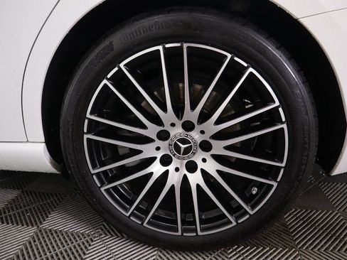 Certified 2024 Mercedes-Benz C 300 4MATIC Sedan image 31