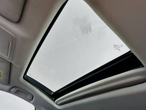 Used 2025 Honda Accord SE image 25