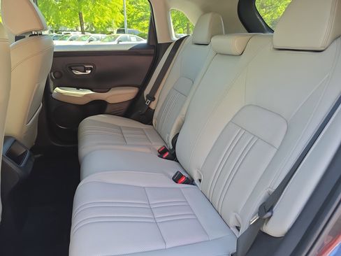 Used 2024 Honda HR-V EX-L image 13