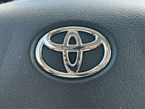 Certified 2022 Toyota 4Runner Limited image 40