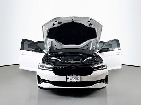 Used 2023 BMW 530e image 23