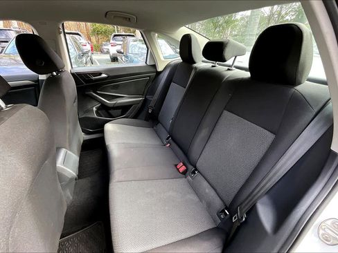 Used 2021 Volkswagen Jetta S image 18