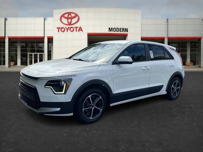 Used 2023 Kia Niro LX